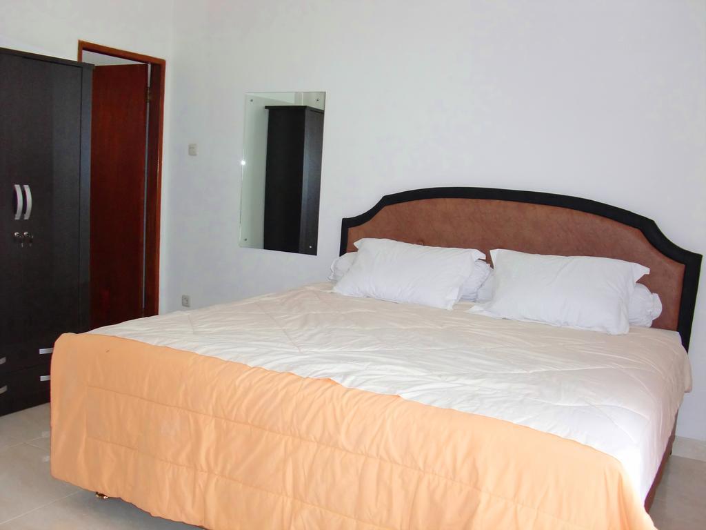 Libra Homestay Manado Room photo